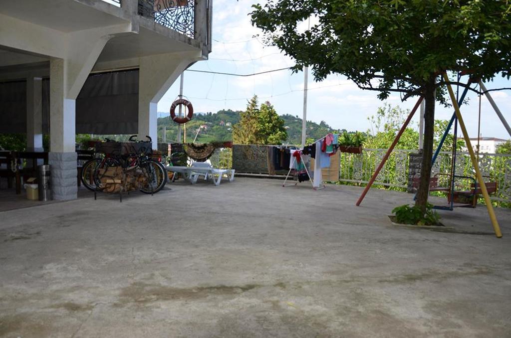 Tj Guest House Makhinjauri Exterior foto