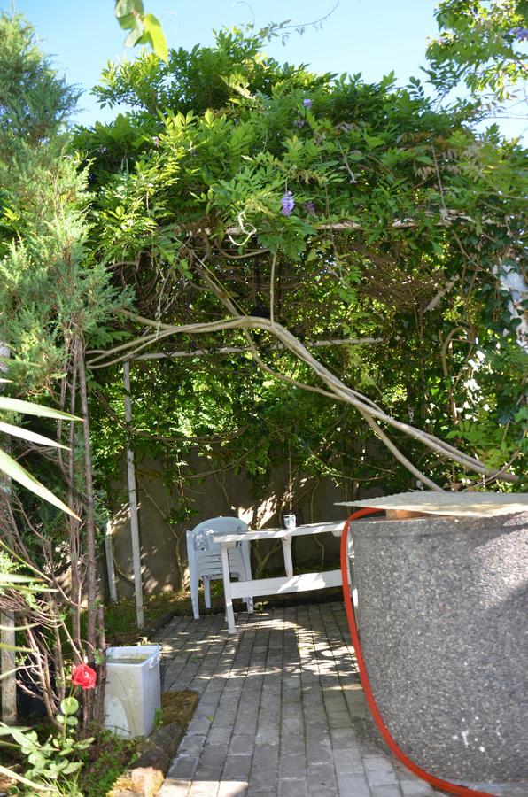 Tj Guest House Makhinjauri Exterior foto
